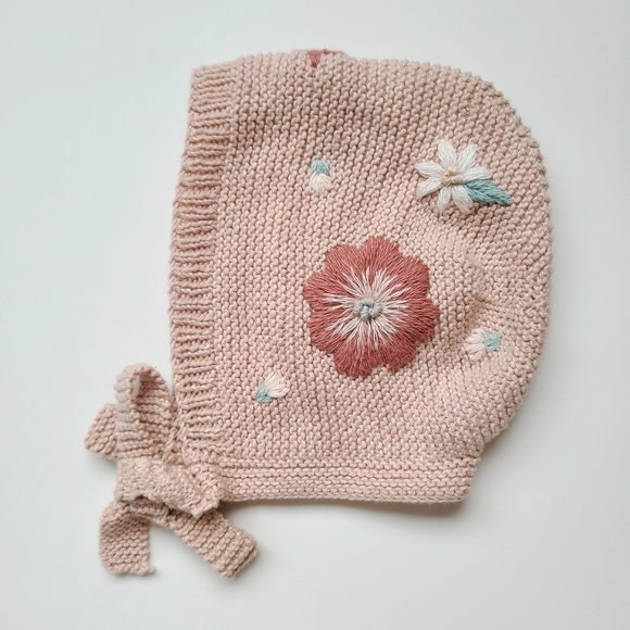 Shirley Bredal Romper Bonnet Set - Picture 2 of 10